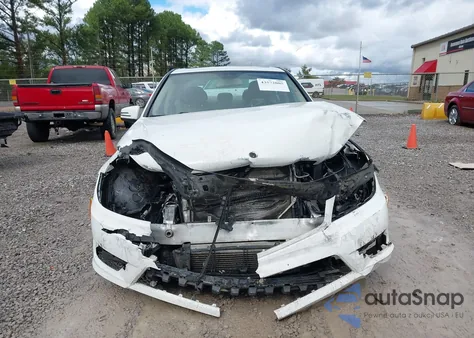 2013 Mercedes-Benz C 250 Sport from USA, damaged, VIN WDDGF4HB6DR290424